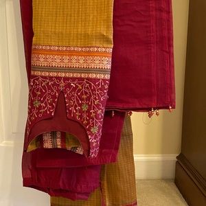 Indian outfit: Three piece Salvar- Kameez.
